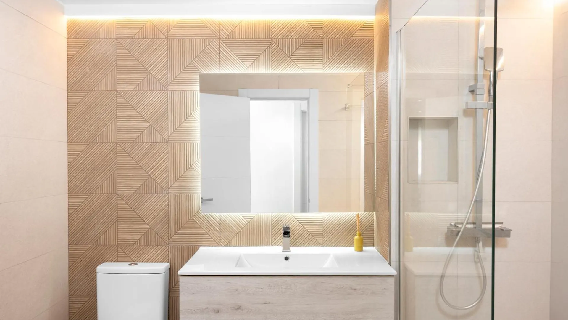 Апартаменты Stunning Marina Seaview Penthouse - Puerto Deportivo Эстепона